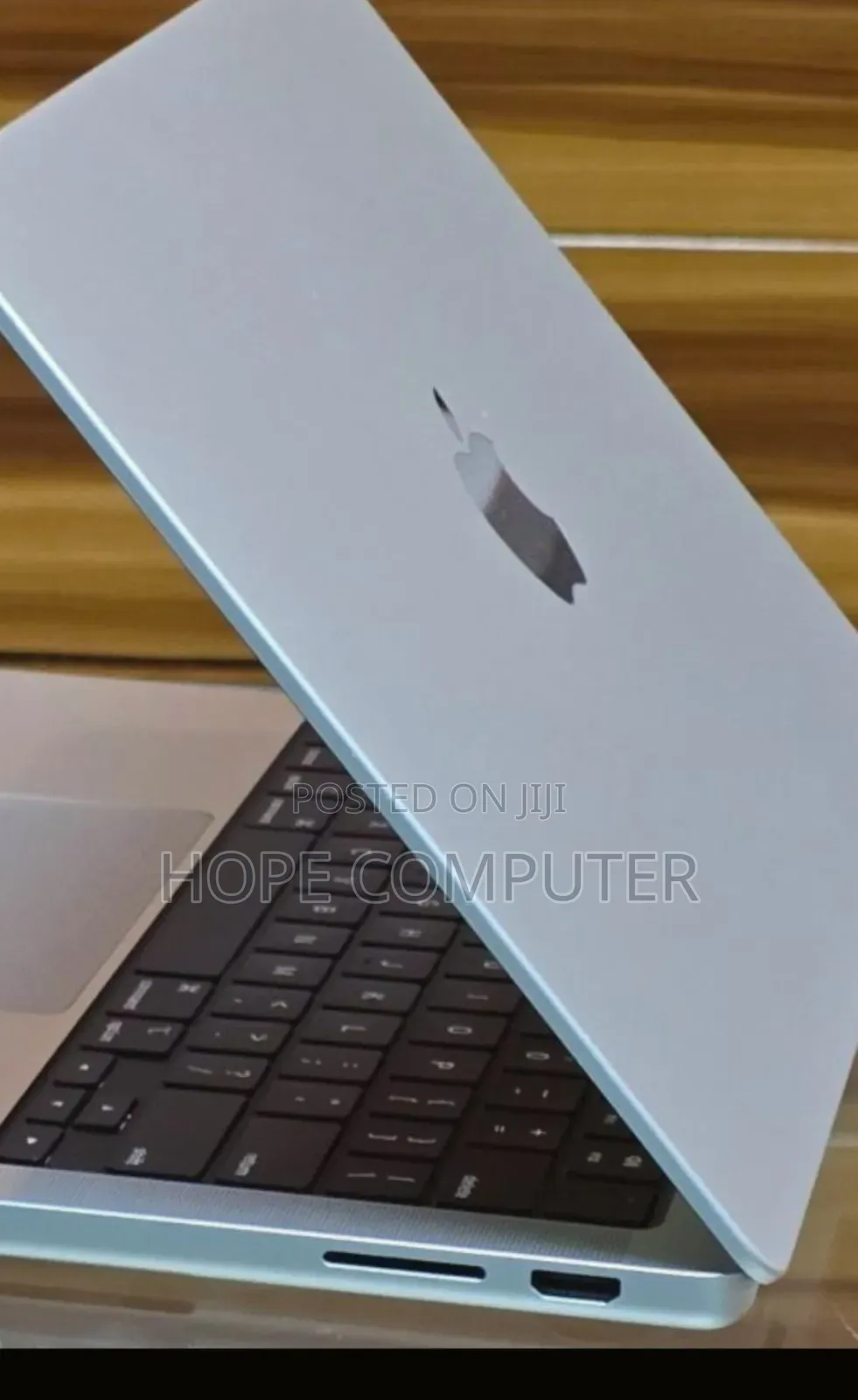 New Laptop Apple MacBook Pro 2023 M3 14-Inch 8GB Apple M3 SSD 512GB