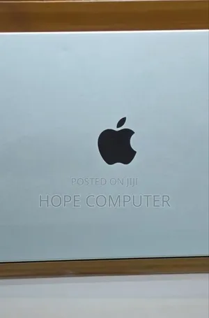 New Laptop Apple MacBook Pro 2023 M3 14-Inch 8GB Apple M3 SSD 512GB