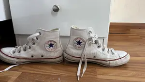 Photo - Original Bonda Used Converse N.38