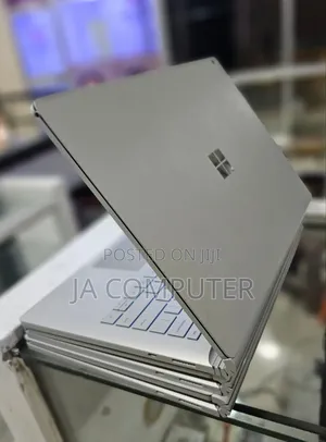 New Laptop Microsoft Surface Book 3 16GB Intel Core I7 SSD 256GB