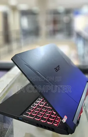 New Laptop Acer Predator Helios 300 16GB Intel Core I9 SSD 512GB