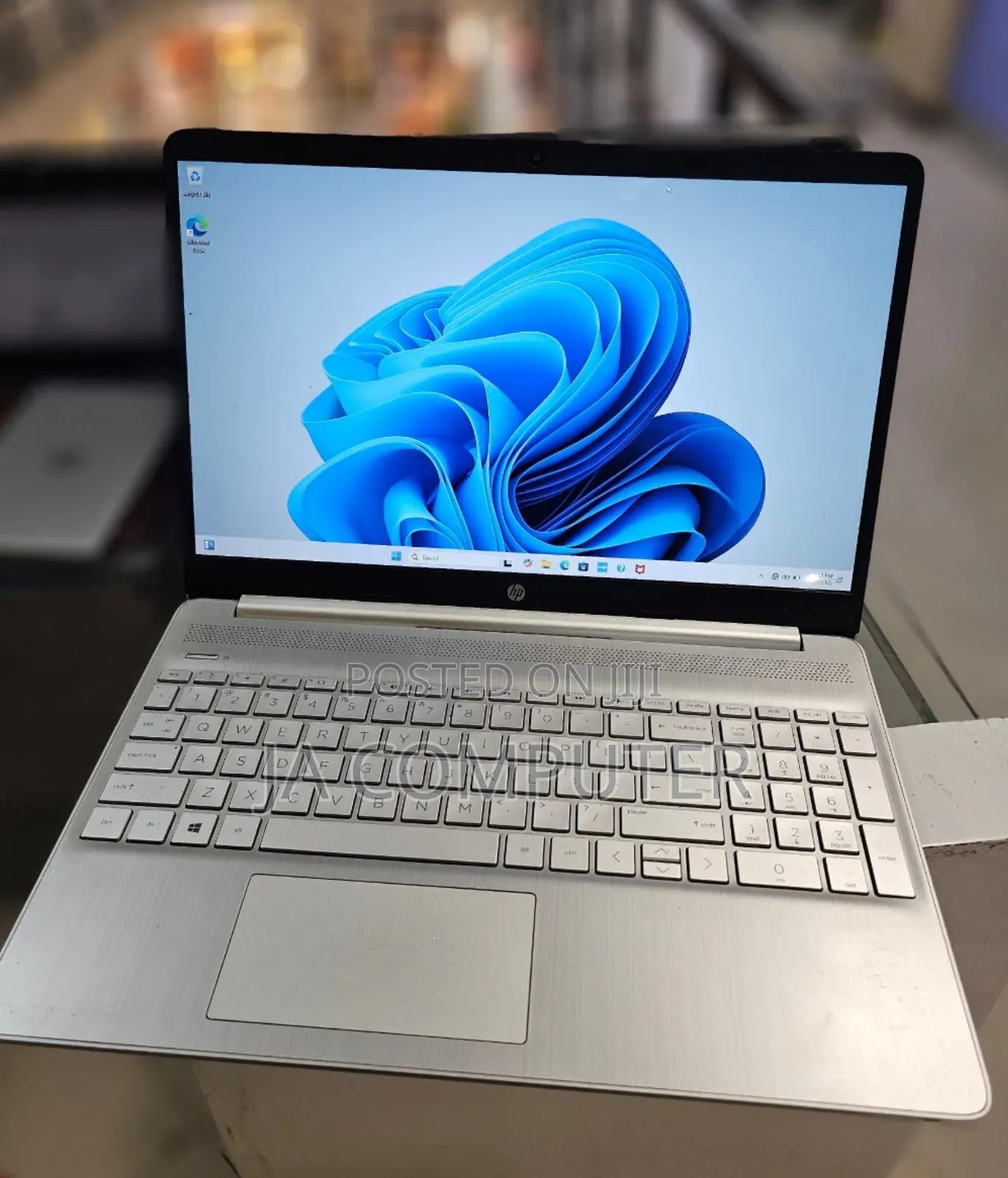 New Laptop HP Stream Notebook 12GB Intel Core I5 SSD 256GB