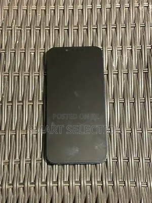 Photo - Apple iPhone 13 128 GB Blue