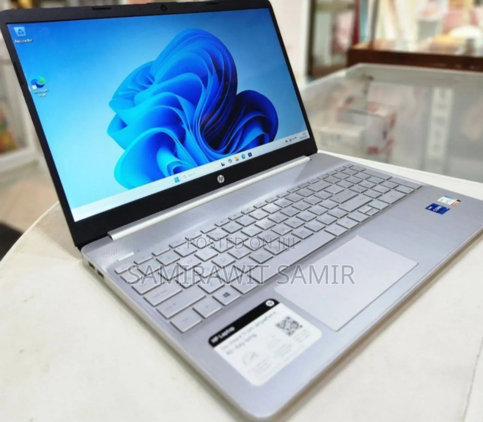 New Laptop HP 8GB Intel Core I7 SSD 512GB