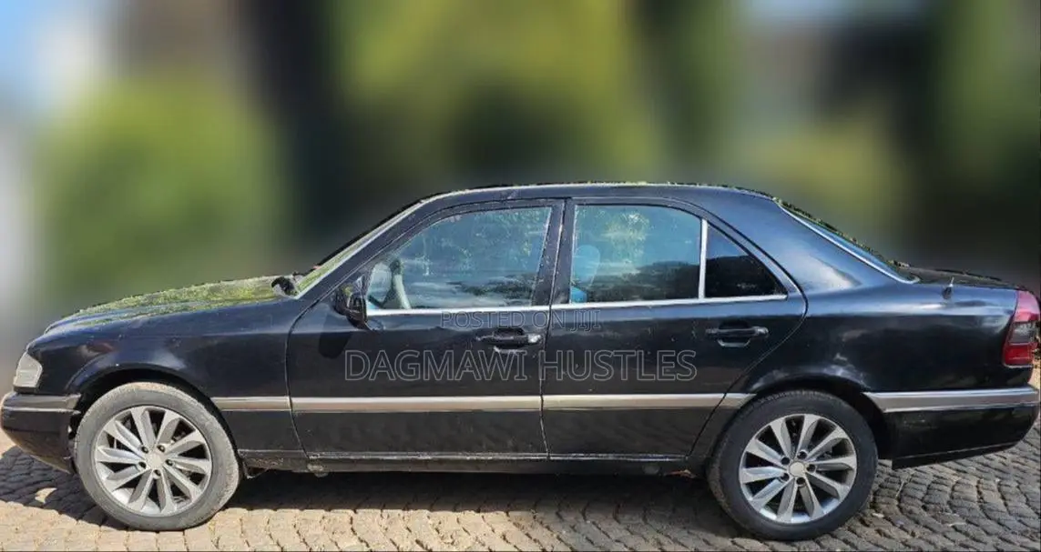 Mercedes-Benz C180 1995 Black