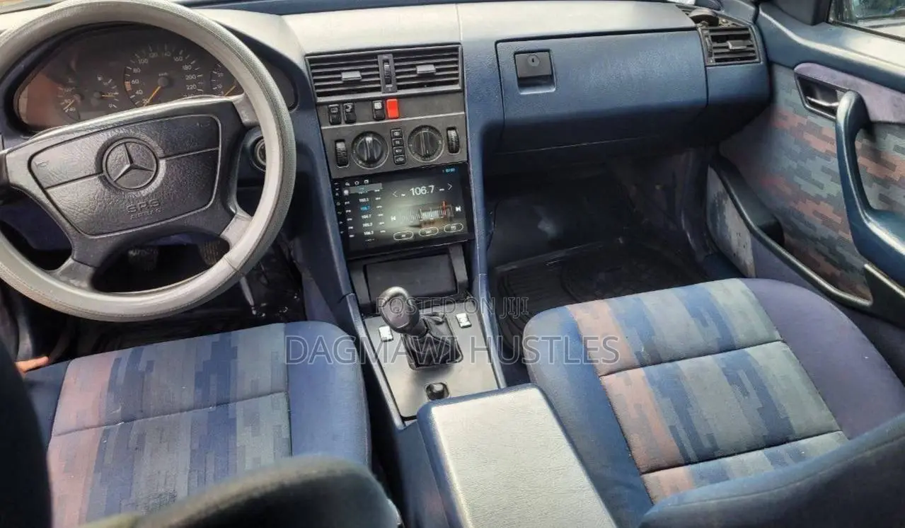 Mercedes-Benz C180 1995 Black