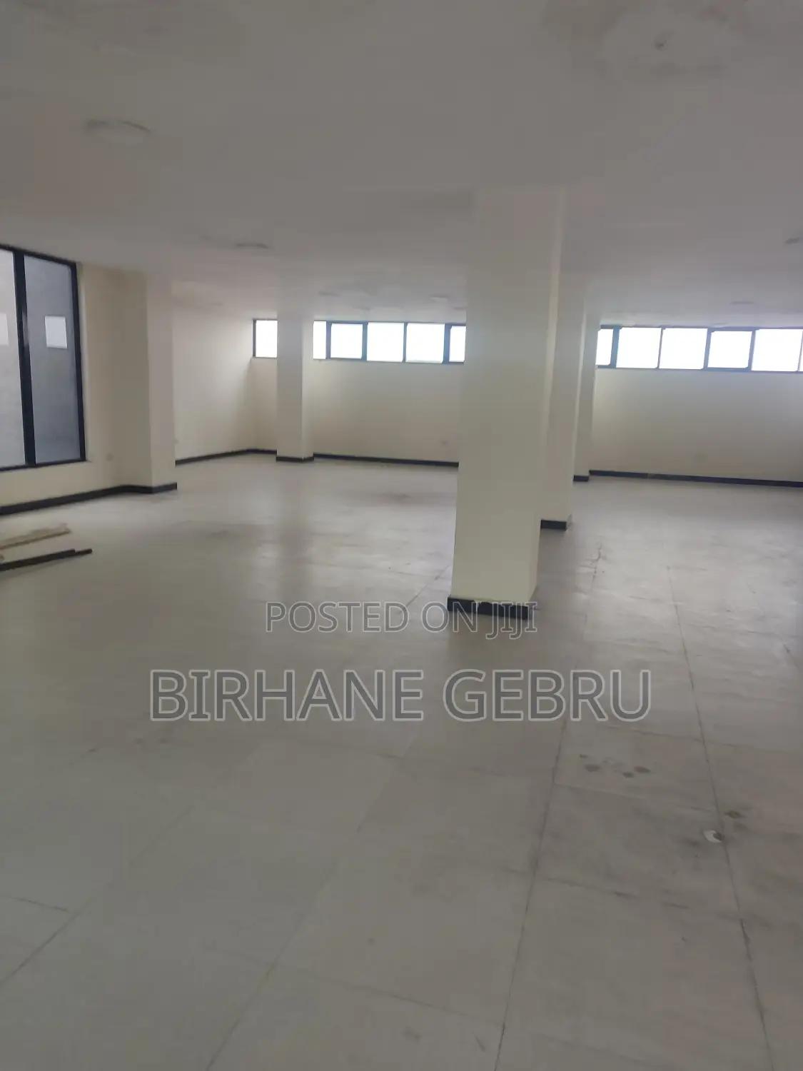 Complex Apartiment Rent for Gym or Office