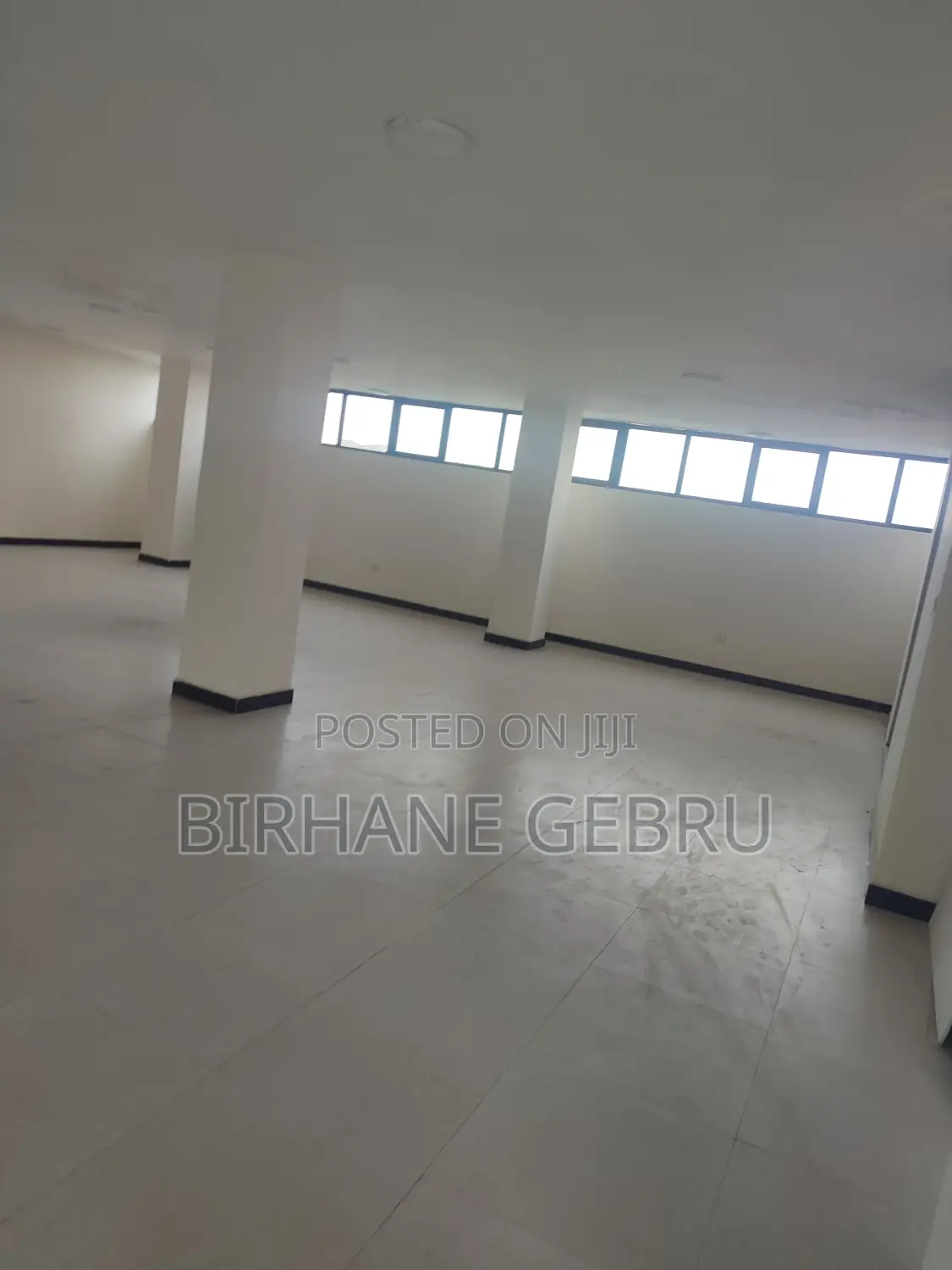 Complex Apartiment Rent for Gym or Office