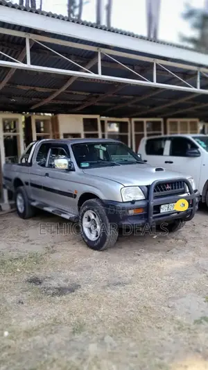 Mitsubishi L200 2000