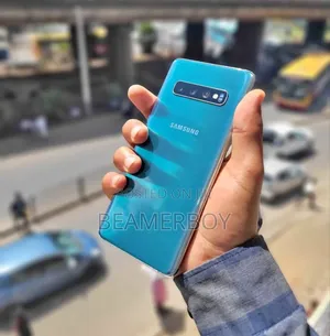 New Samsung Galaxy S10 128 GB Blue
