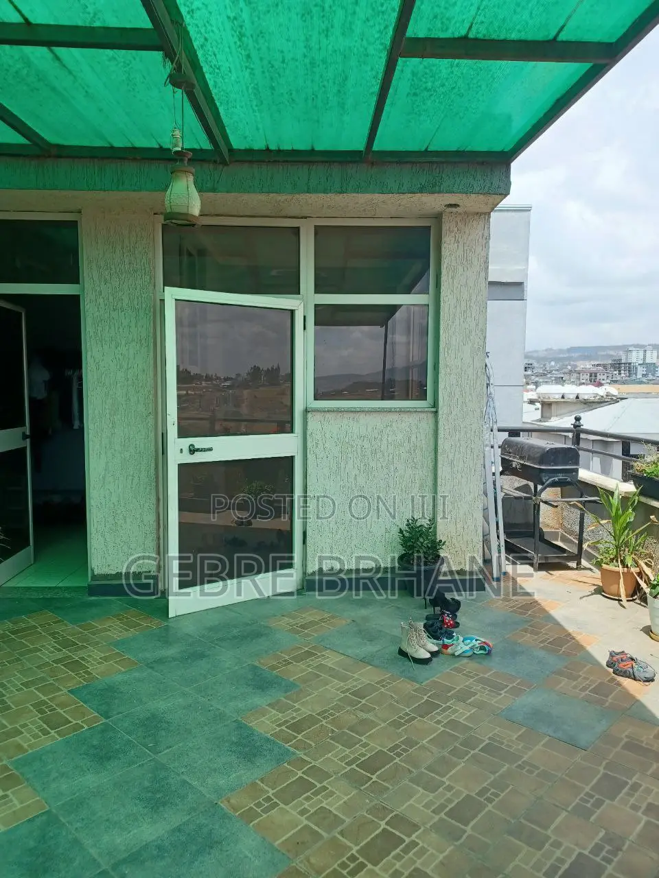 6bdrm House in G+3, Yeka for rent