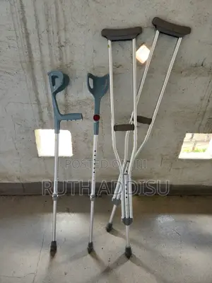 Photo - Crutches2፪crutches1፯crutches1፱crutches1፮crutches3፯crutches