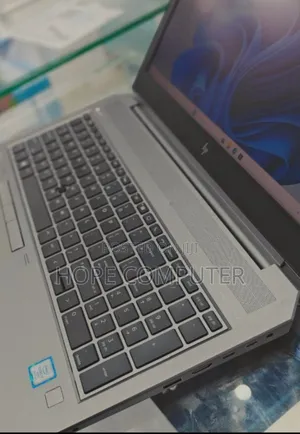 Photo - New Laptop HP ZBook Studio G5 16GB Intel Core I7 SSD 512GB