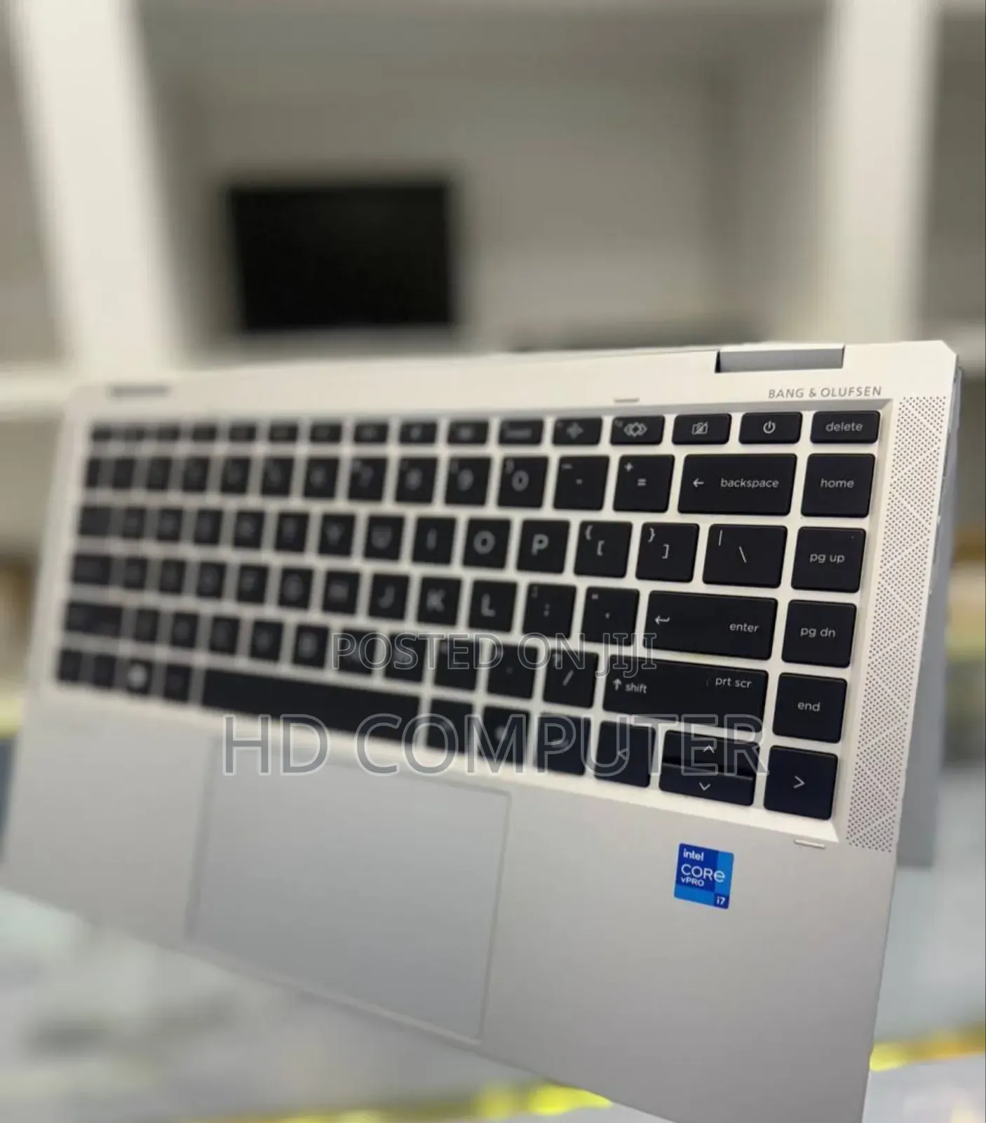 New Laptop HP EliteBook 1040 G8 16GB Intel Core I7 SSD 512GB