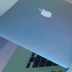 New Laptop Apple MacBook Air 2013 4GB Intel Core I5 SSD 256GB