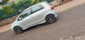Toyota Yaris 2010 Silver