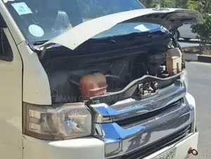 Toyota HiAce 2019 White