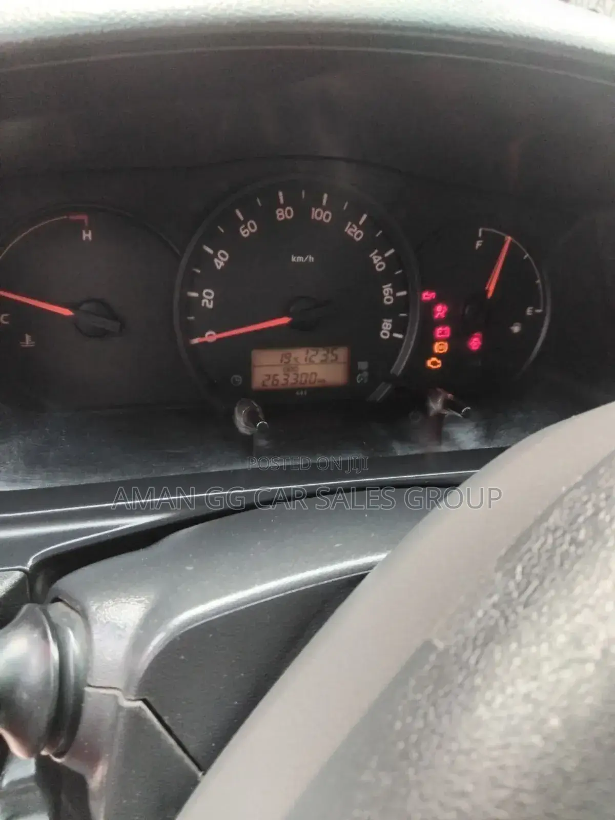 Toyota HiAce 2016 White