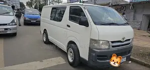 Toyota HiAce 2008 White