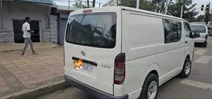 Toyota HiAce 2008 White