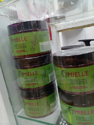 Mielle Rosemary Mint Hair Strengthining ,Repair and Thicker