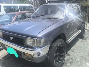 Toyota Hilux 1992 Gray