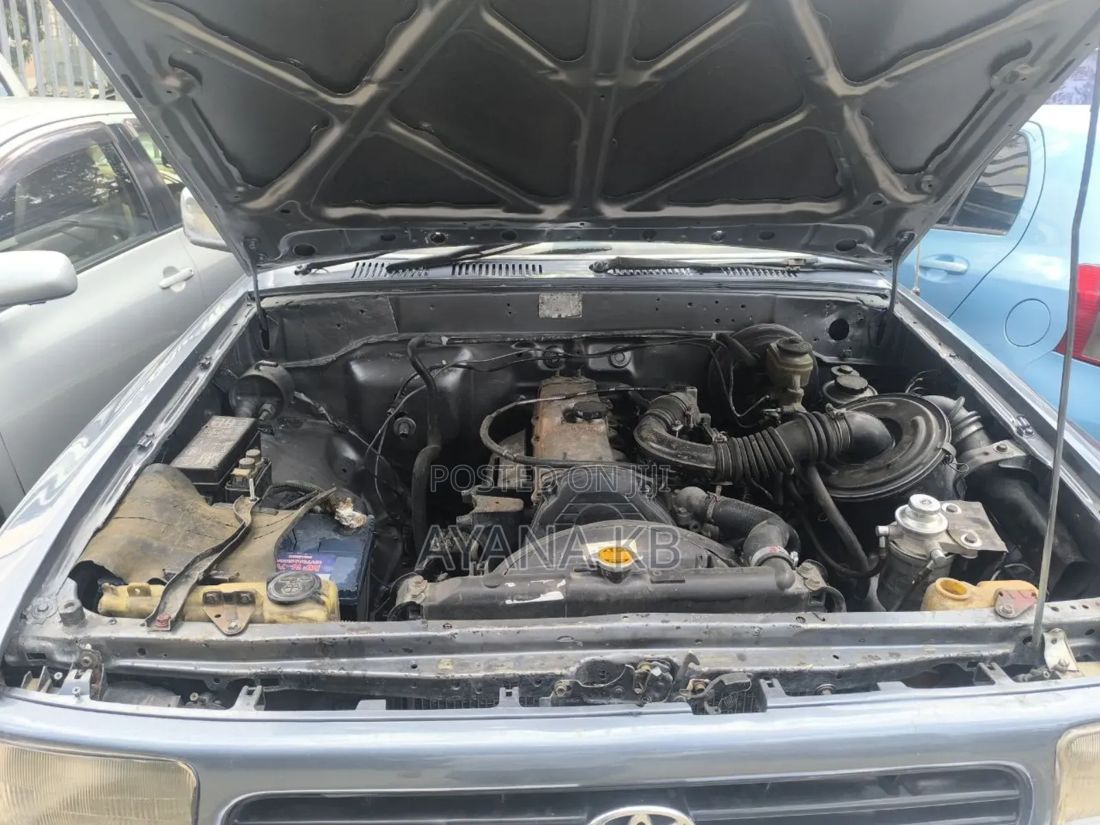 Toyota Hilux 1992 Gray