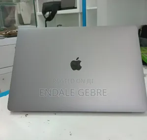 New Laptop Apple MacBook Pro 2017 16GB Intel Core I7 SSD 512GB