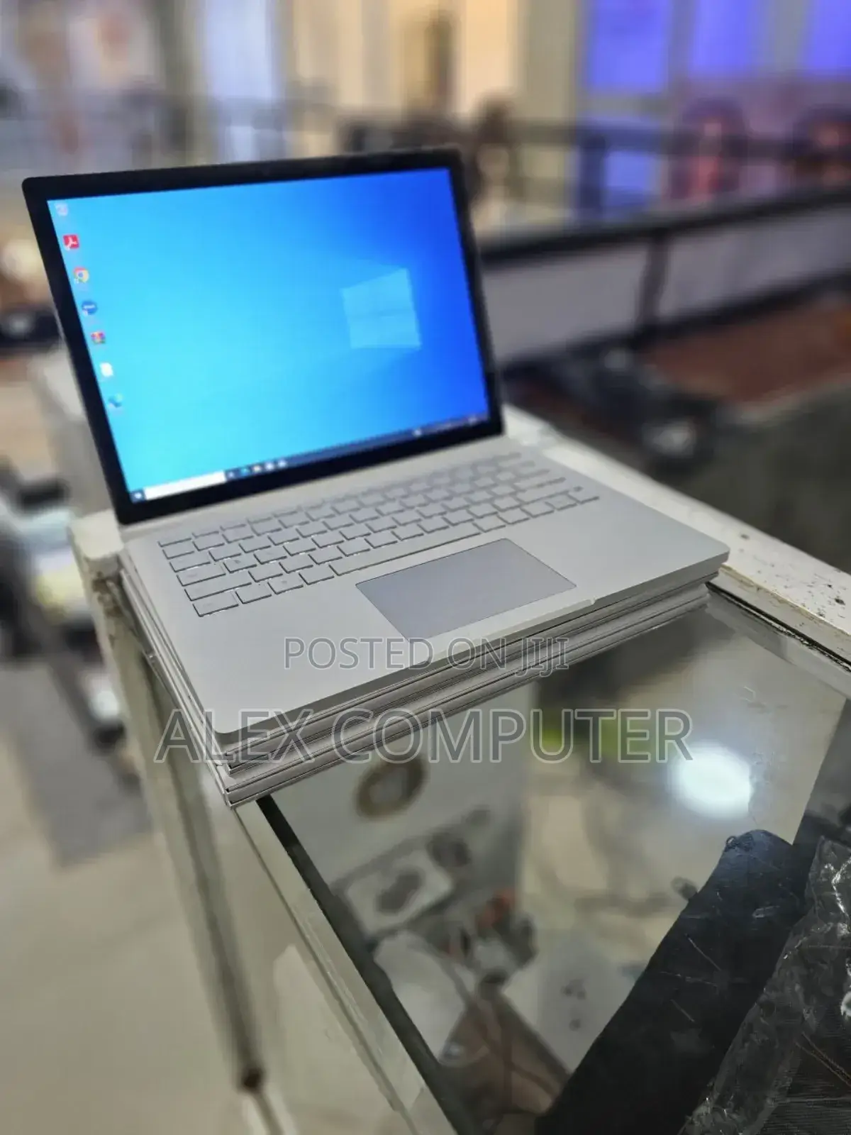 New Laptop Microsoft Surface Book 3 16GB Intel Core I7 SSD 256GB