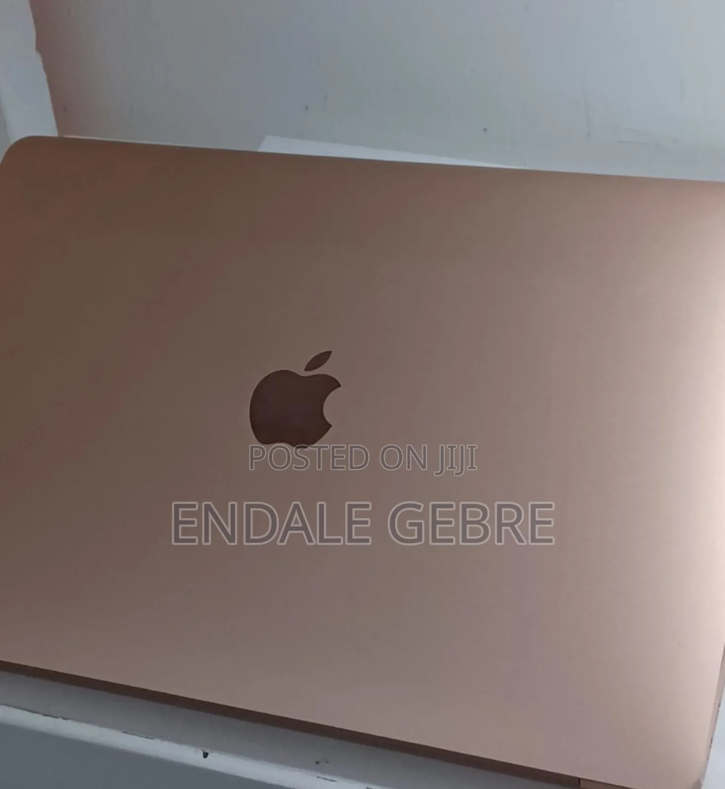 New Laptop Apple MacBook Air 2020 M1 8GB Apple M1 SSD 256GB