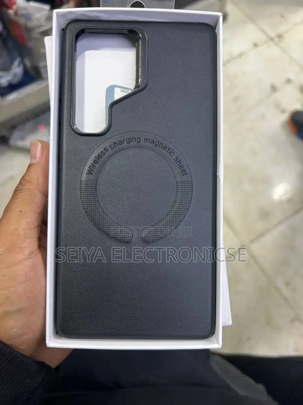 Samsung Ultra 25. Case