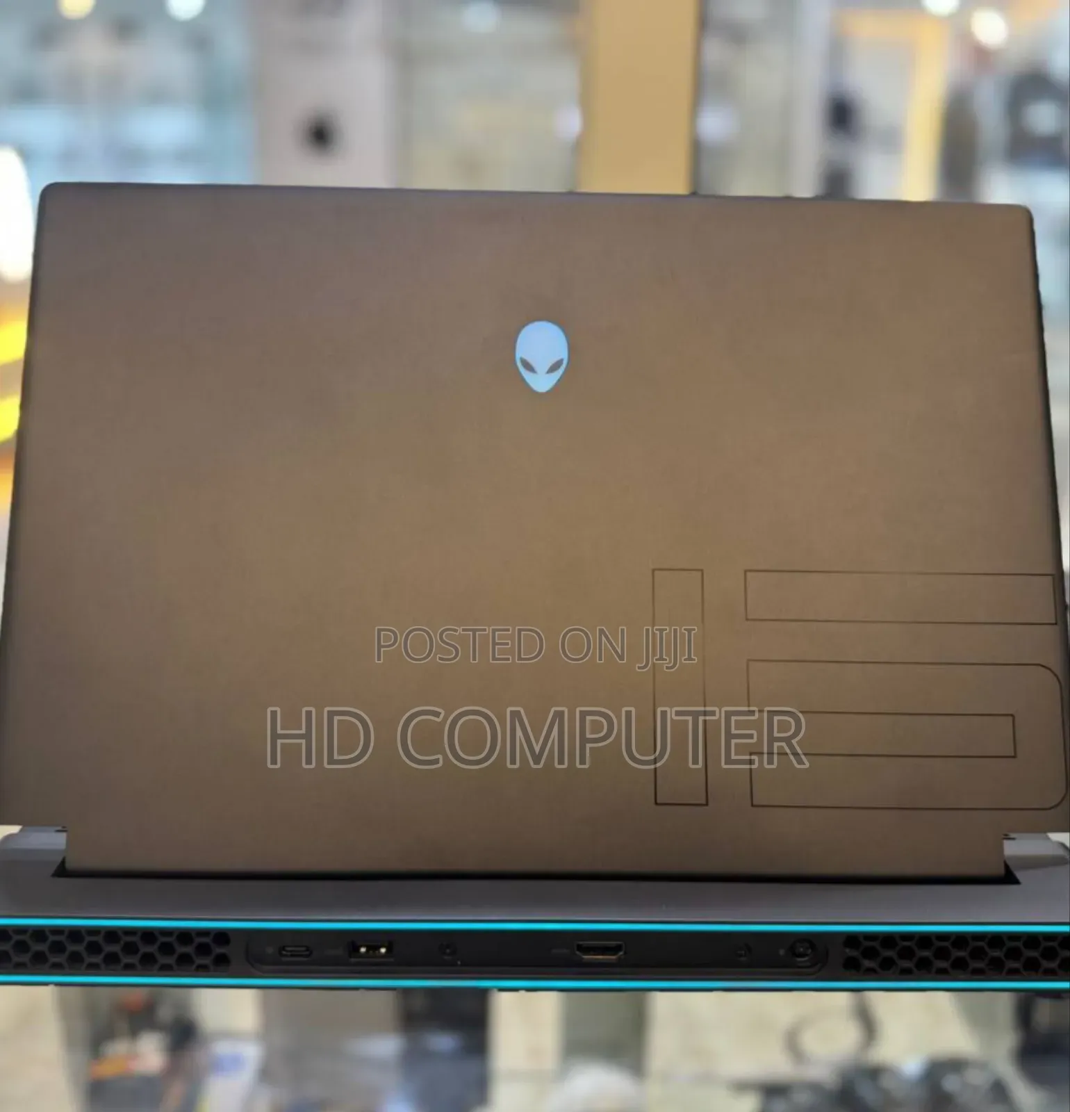 New Laptop Alienware M17x R2 16GB AMD Ryzen 7 SSD 512GB