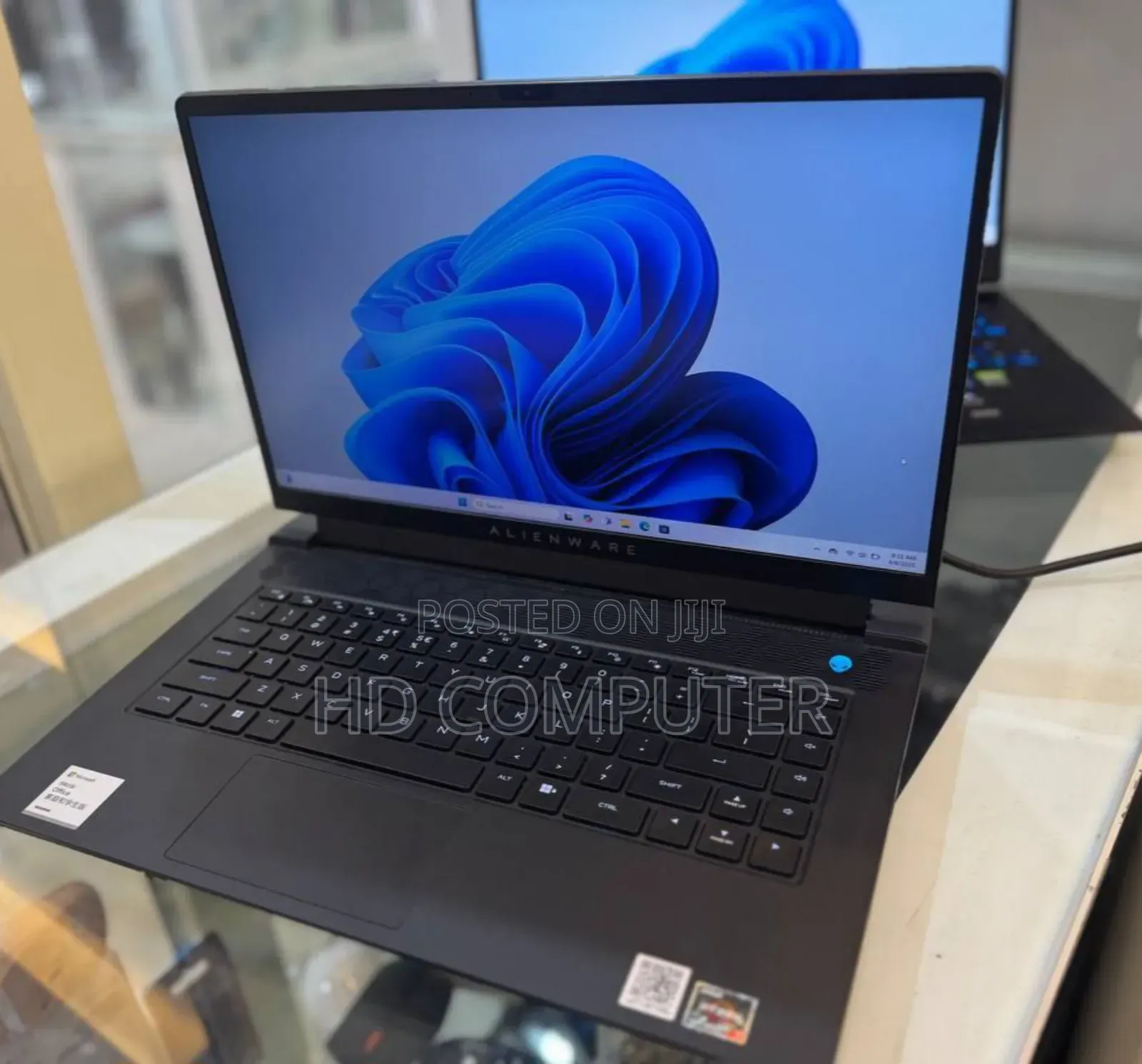 New Laptop Alienware M17x R2 16GB AMD Ryzen 7 SSD 512GB