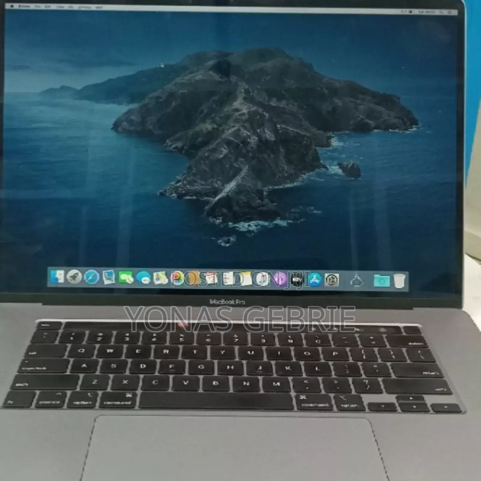 New Laptop Apple MacBook Pro 2019 16GB Intel Core I7 SSD 512GB