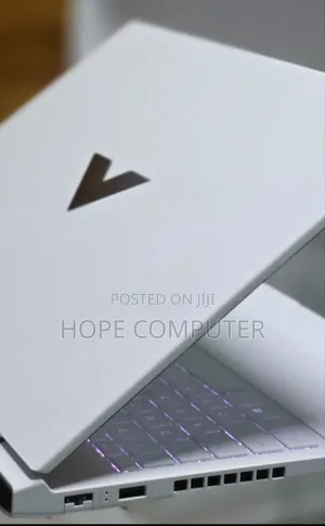 New Laptop HP Victus 16 16GB AMD Ryzen 7 SSD 1T