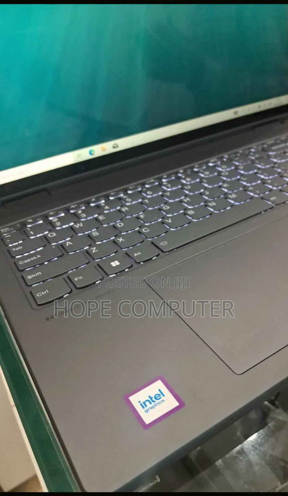 New Laptop Lenovo Yoga 7i 16GB Intel Core Ultra 7 SSD 512GB