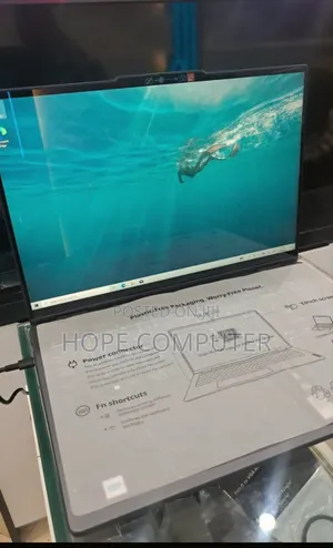 New Laptop Lenovo Yoga 7i 16GB Intel Core Ultra 7 SSD 512GB