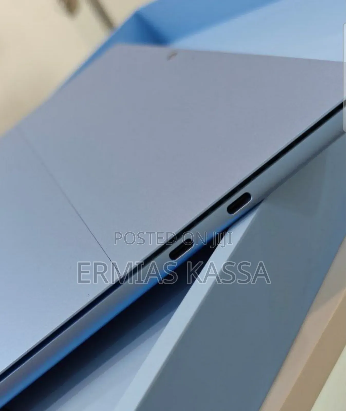 New Microsoft Surface Pro 11th Edition, a Copilot+ PC 16GB SSD 512GB