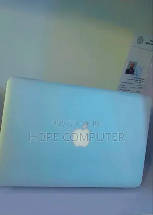 New Laptop Apple MacBook Air 2013 4GB Intel Core I5 SSD 256GB