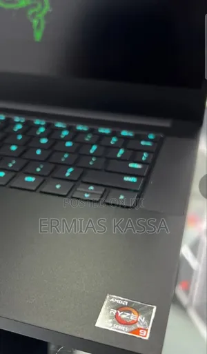 New Laptop Razer Blade Advanced 16GB AMD Ryzen 9 SSD 1T