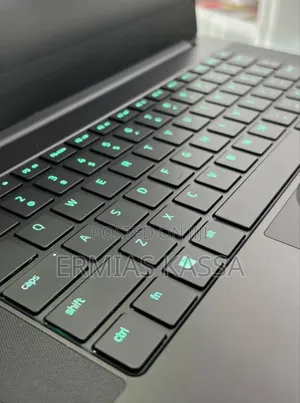 New Laptop Razer Blade Advanced 16GB AMD Ryzen 9 SSD 1T