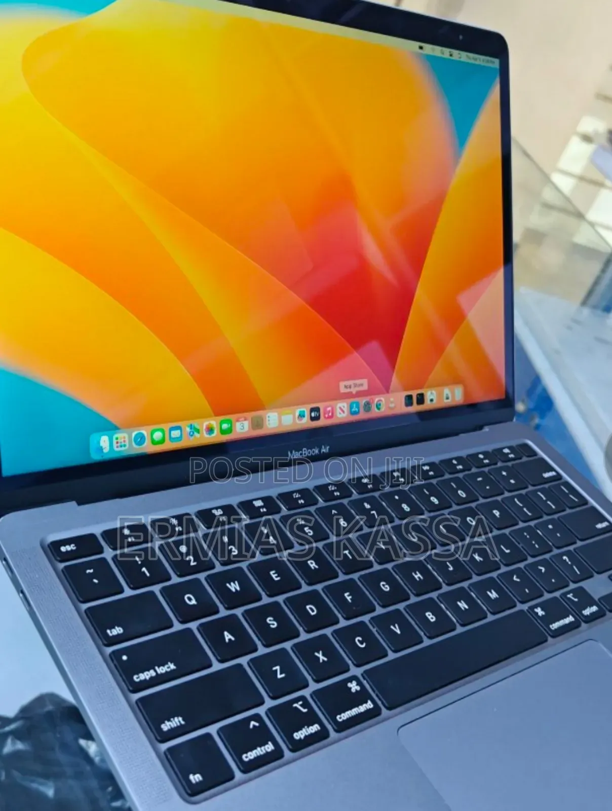 New Laptop Apple MacBook Air 2020 8GB Intel Core I5 SSD 256GB