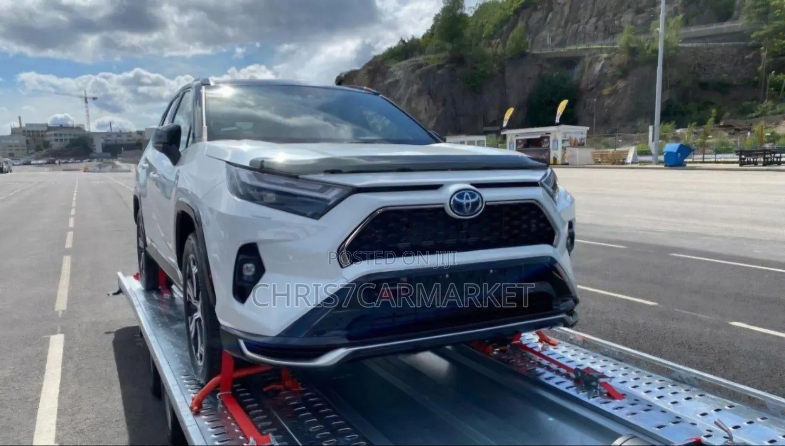 New Toyota RAV4 TRD Off Road AWD 2024 White