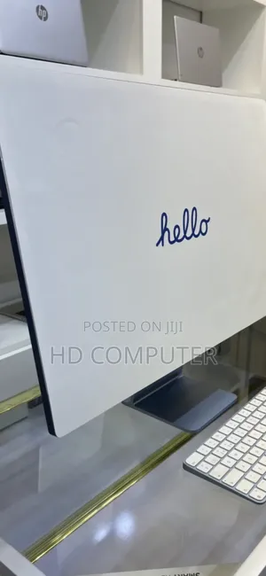 Photo - New Laptop Apple MacBook Pro M1 8GB Apple M3 SSD 256GB