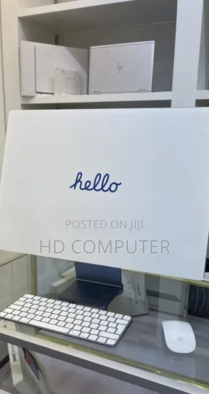 New Laptop Apple MacBook Pro M1 8GB Apple M3 SSD 256GB