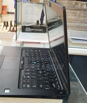 New Laptop Dell Latitude 5490 8GB Intel Core I7 SSD 256GB