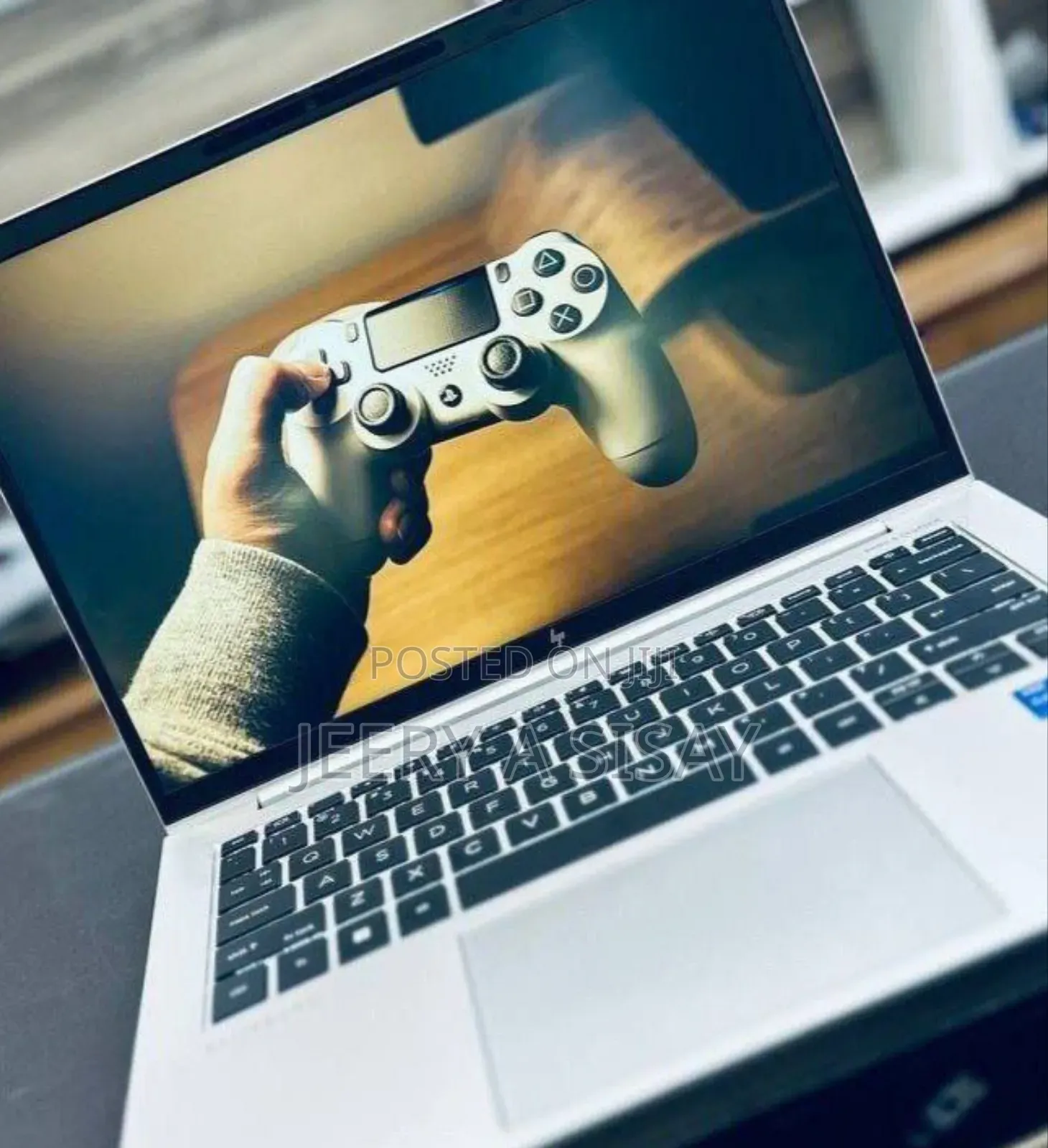 New Laptop HP EliteBook 840 10 16GB Intel Core I7 SSD 1T