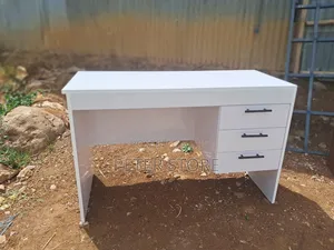 Photo - Quality Reading Table