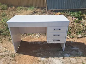 Quality Reading Table