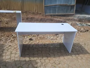 Photo - Simpe Study Table